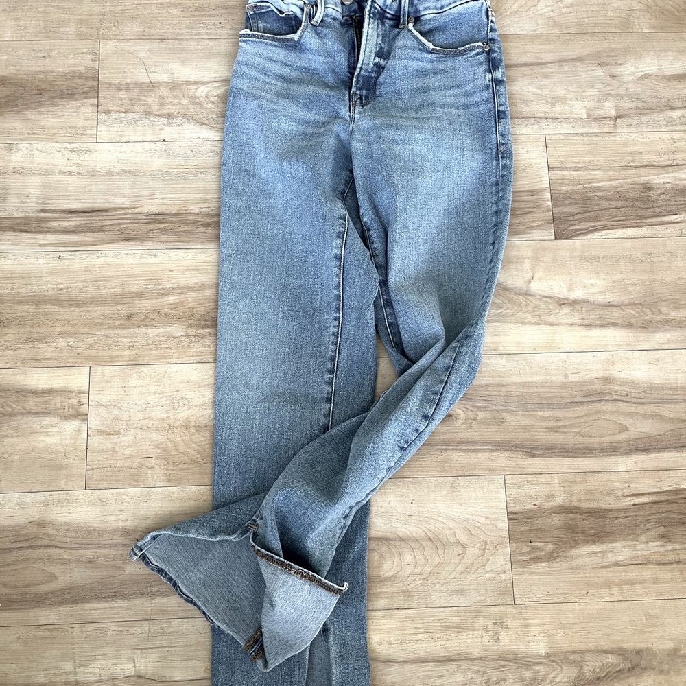Good American Good Boy Split Hem Jeans 2/26